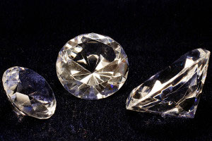 Diamanten mit Ritzhärte 10