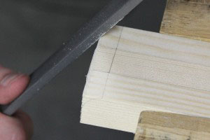 Rundung mit Feile ausarbeiten