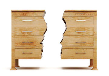 Verleimte Holzmöbel demontieren – diese Tricks funktionieren